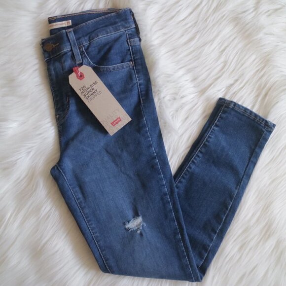NWT Levi's 720 Skinny Jeans Size 25 High Rise - Picture 1 of 7
